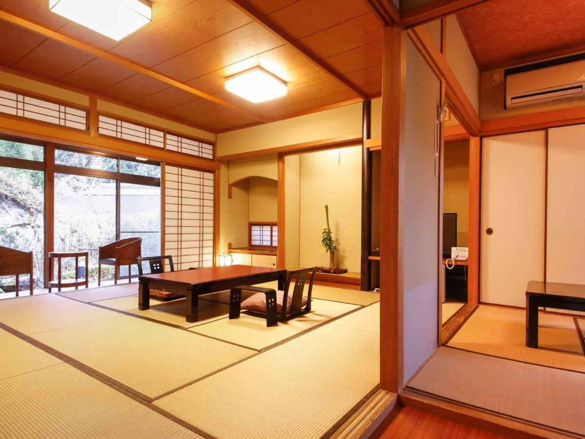 Hôtel Akame Onsen Yamanoyu Yumoto Akame Sansuien à Nabari Extérieur photo